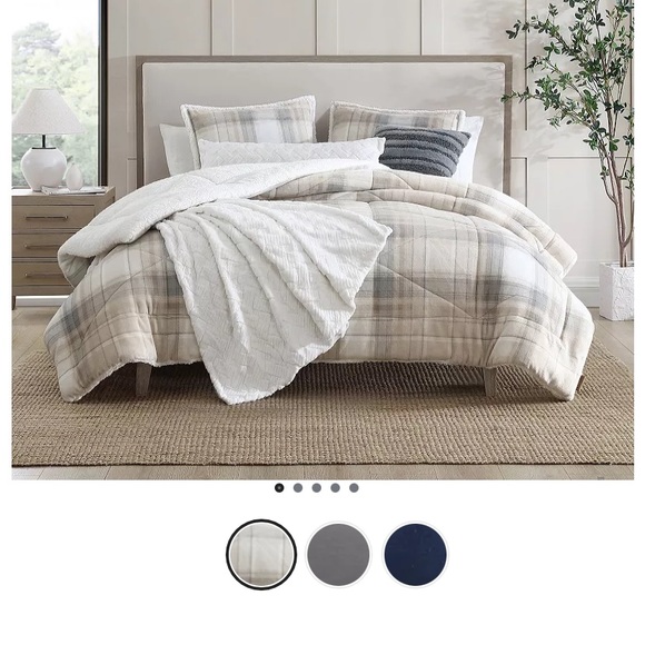 NWT Ugg Twin Twin XL Reversible Comforter Set(1 comforter And 1 sham) - Picture 1 of 4